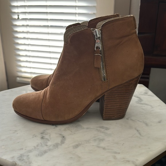 Rag & Bone Margot Bootie. Size 40. With box & shoe bag! - Picture 3 of 7